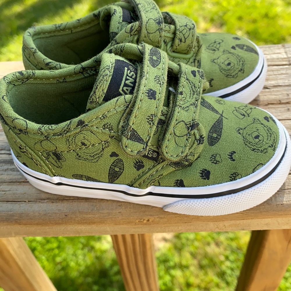 Vans toddler sneakers never worn
